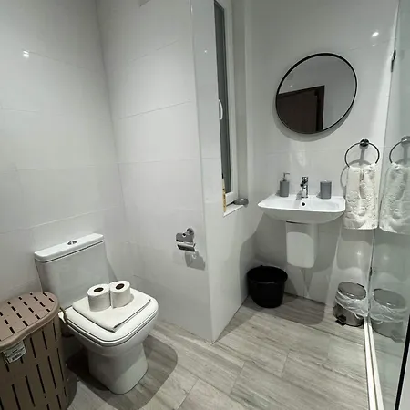 New Luxury 2 Bed With Patio Near Aquarium *